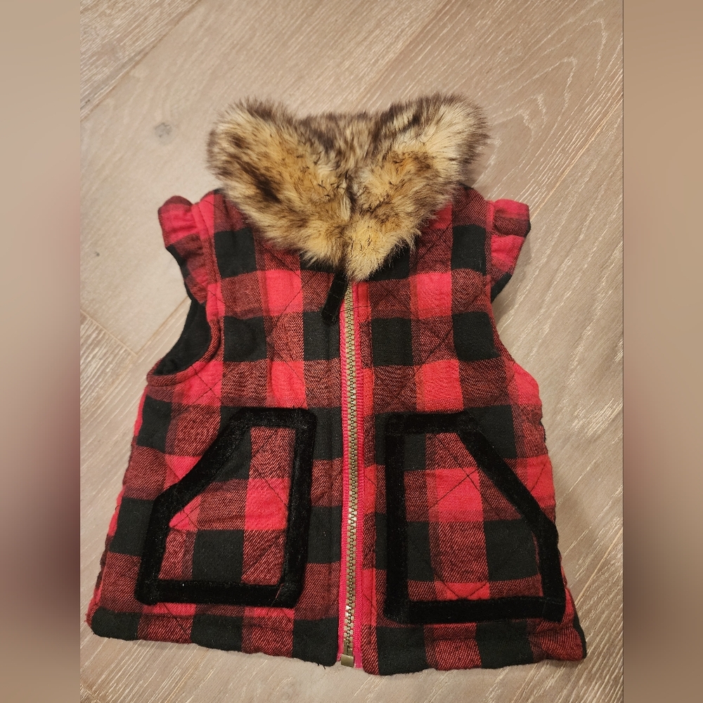 MUD PIE BABY GIRLS BUFFALO CHECK PLAID ZIP VEST WITH FAUX FUR COLLAR 12-18M
